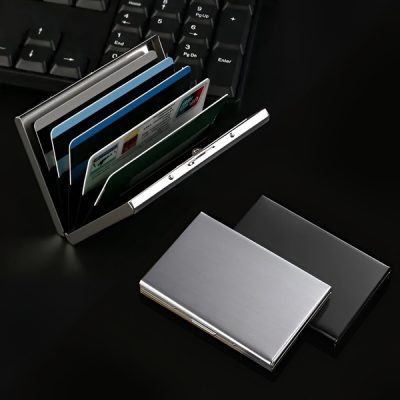 Kovová peněženka s blokováním RFID | CARDITKA